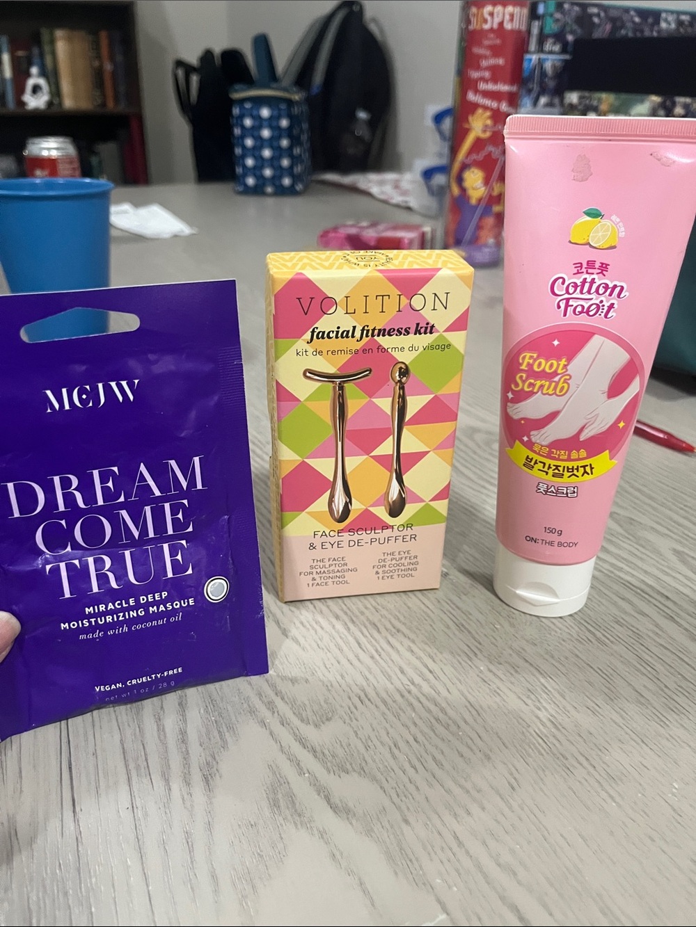 Beauty lot- Korean cotton foot scrub face and eye de-puffer moisture mask pack